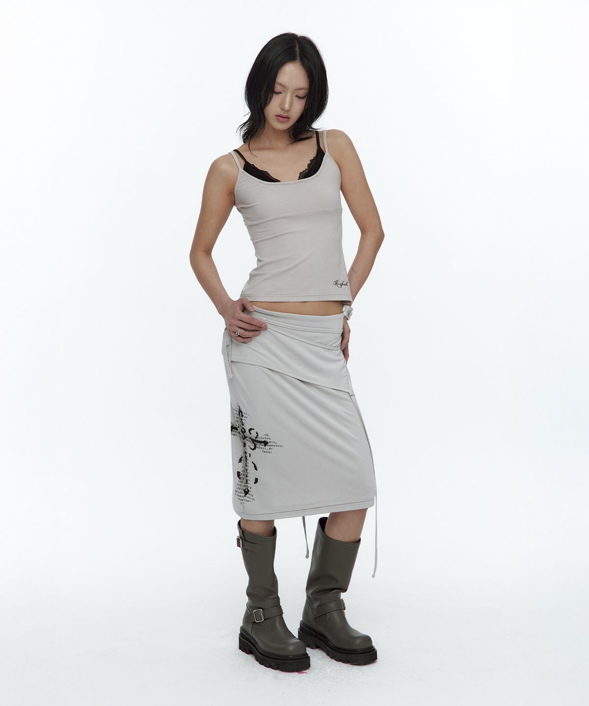 러프넥(ROUGHNECK) Asymmetric Panel Skirt Fog