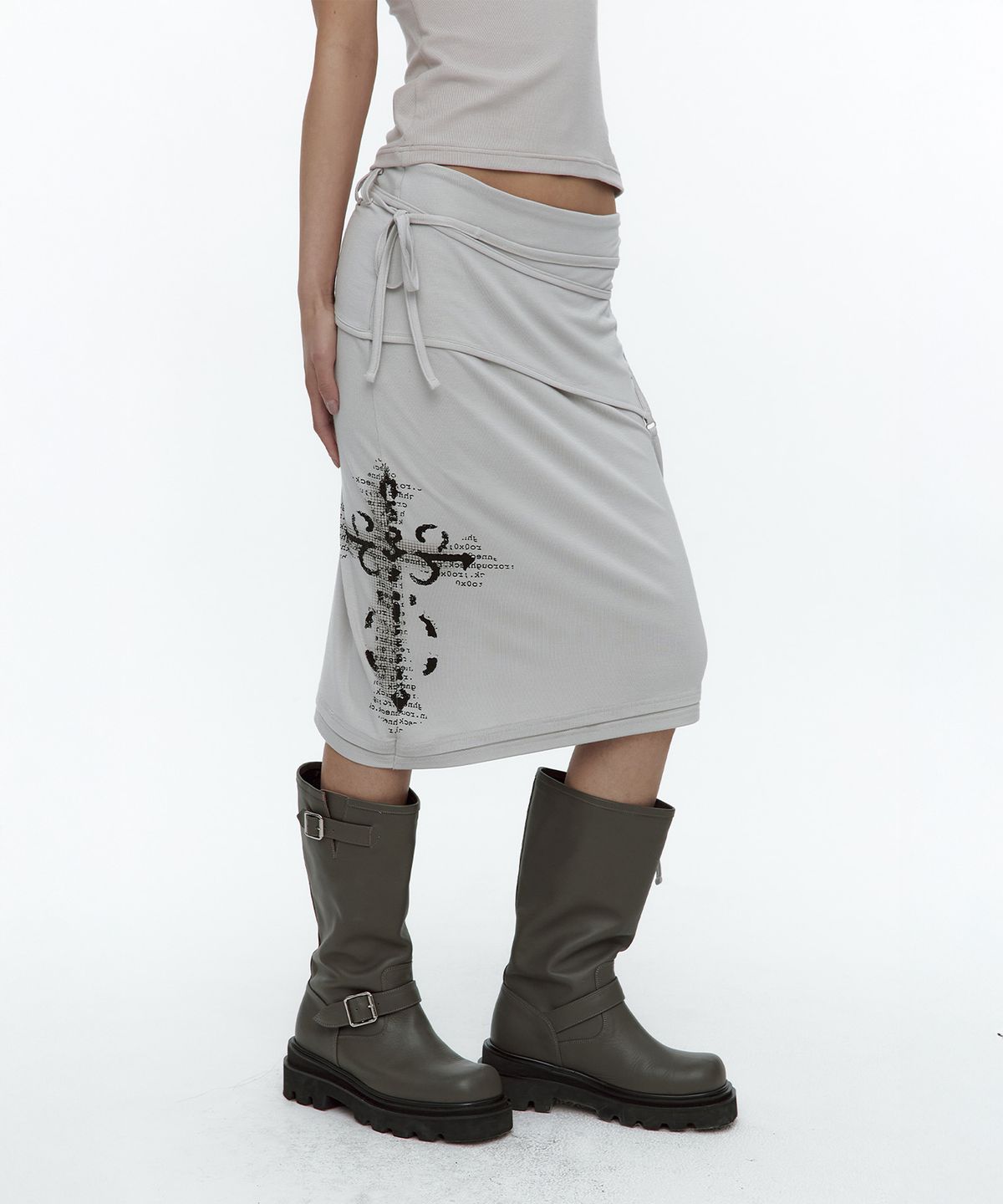 러프넥(ROUGHNECK) Asymmetric Panel Skirt Fog