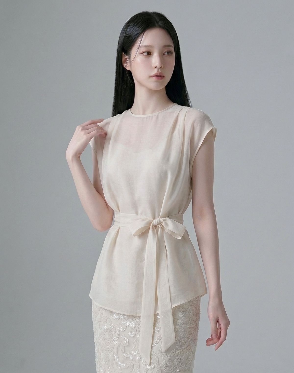 지에마르(GIEMAR) PINTUCK SLEEVELESS IVORY 핀턱 슬리브리스 아이보리