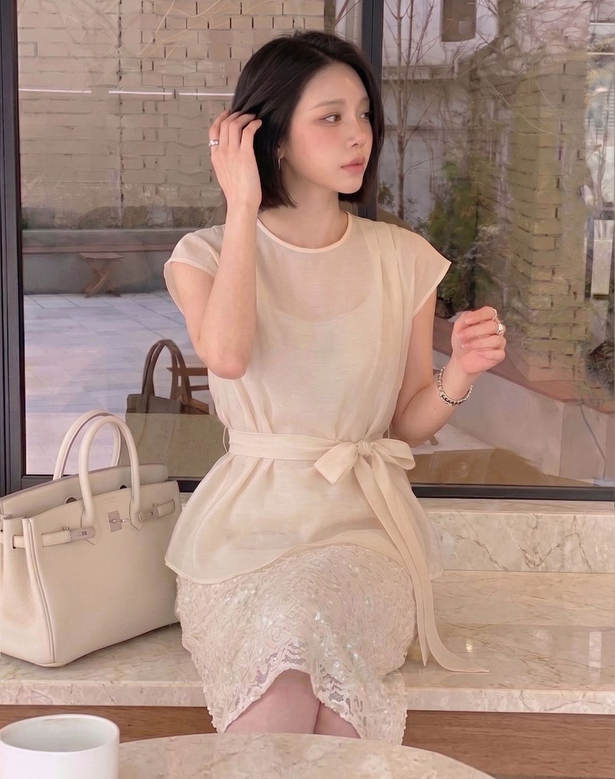지에마르(GIEMAR) PINTUCK SLEEVELESS IVORY 핀턱 슬리브리스 아이보리
