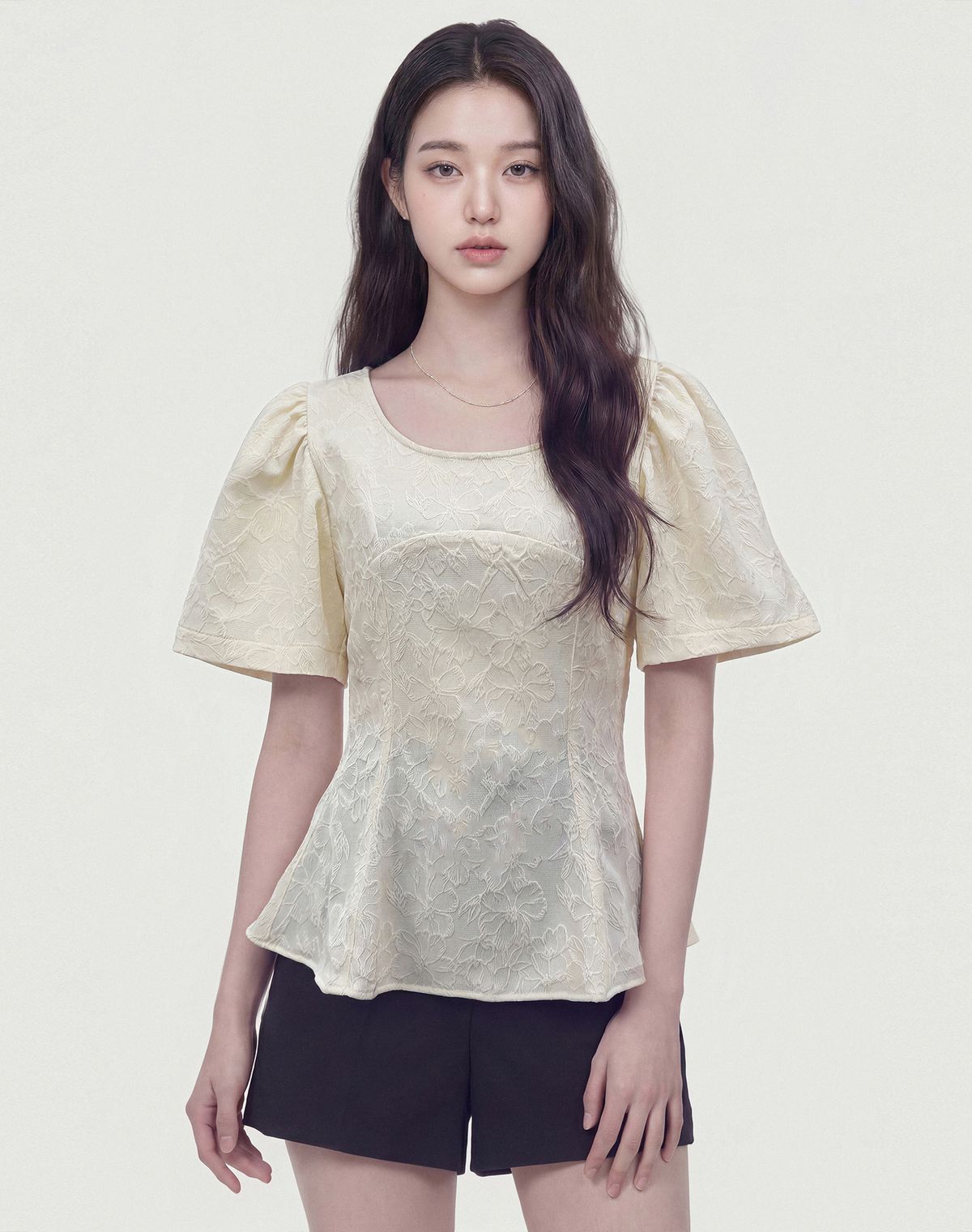 지에마르(GIEMAR) MUSE FLARE BLOUSE IVORY 뮤즈 플레어 블라우스 아이보리