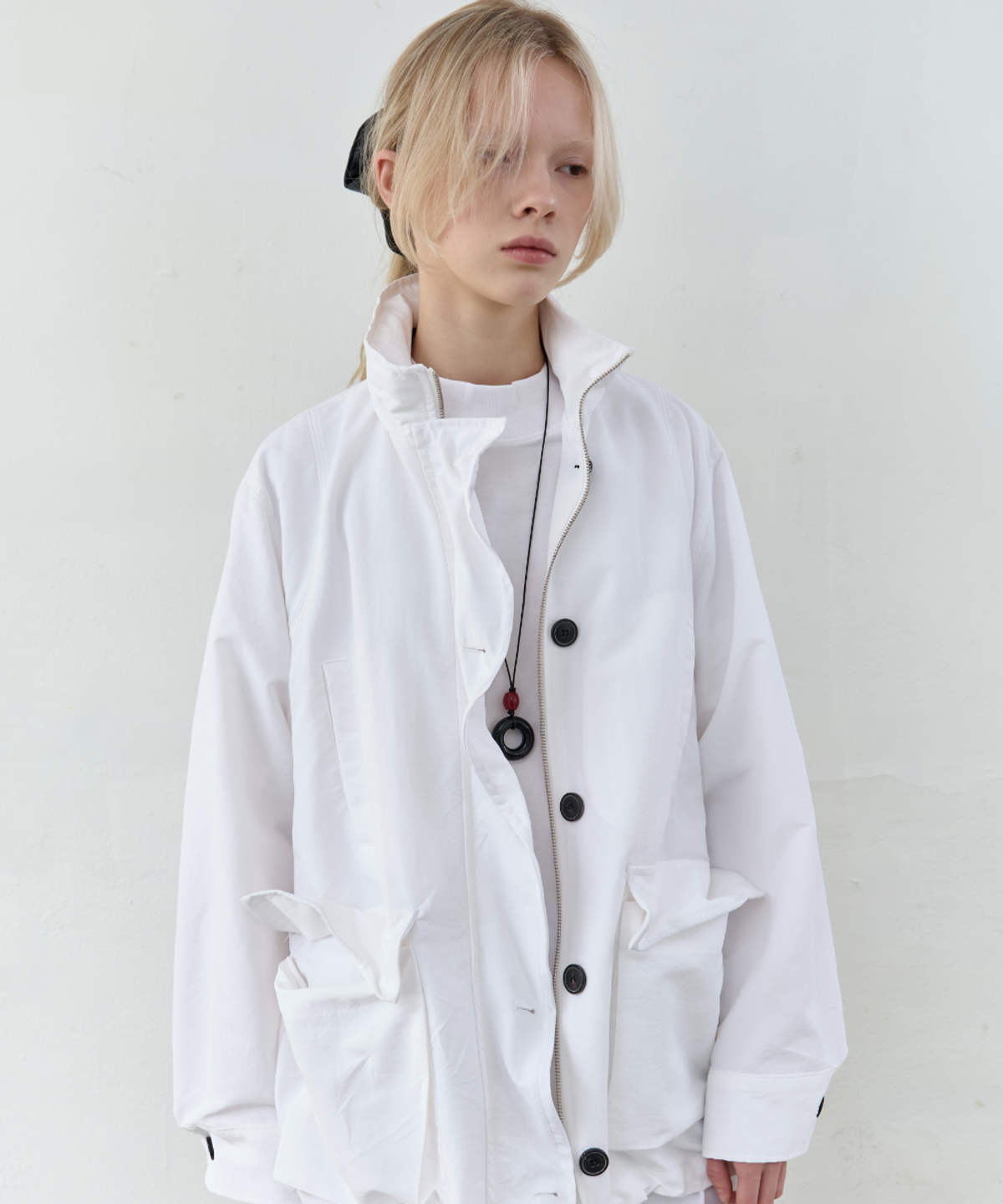 서란(SEORAN) Nylon Hoodie Blouson Jumper_White