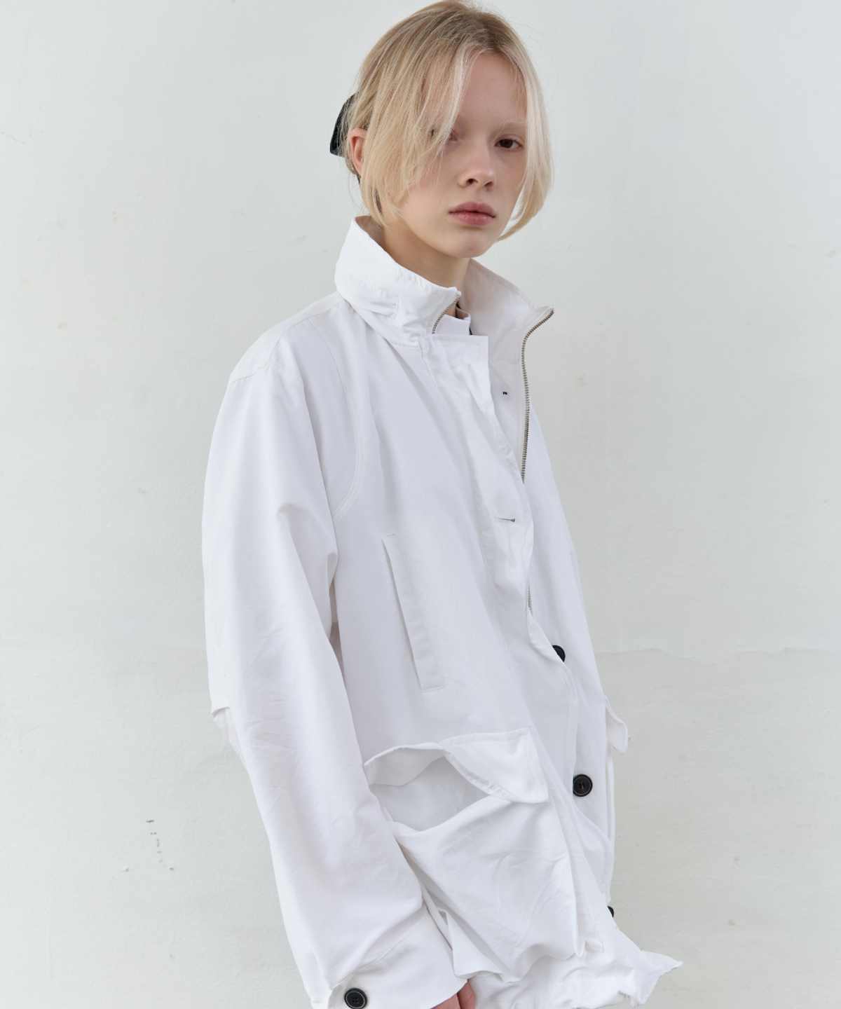 서란(SEORAN) Nylon Hoodie Blouson Jumper_White