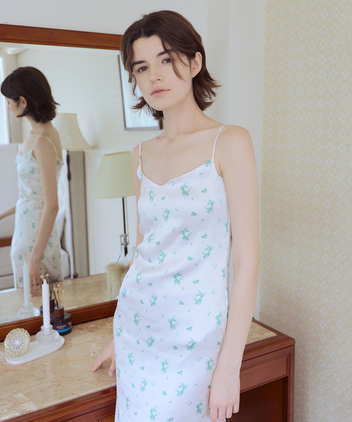 아이스가든에이오공팔(ICE GARDEN A.508) White Rose Print Dress