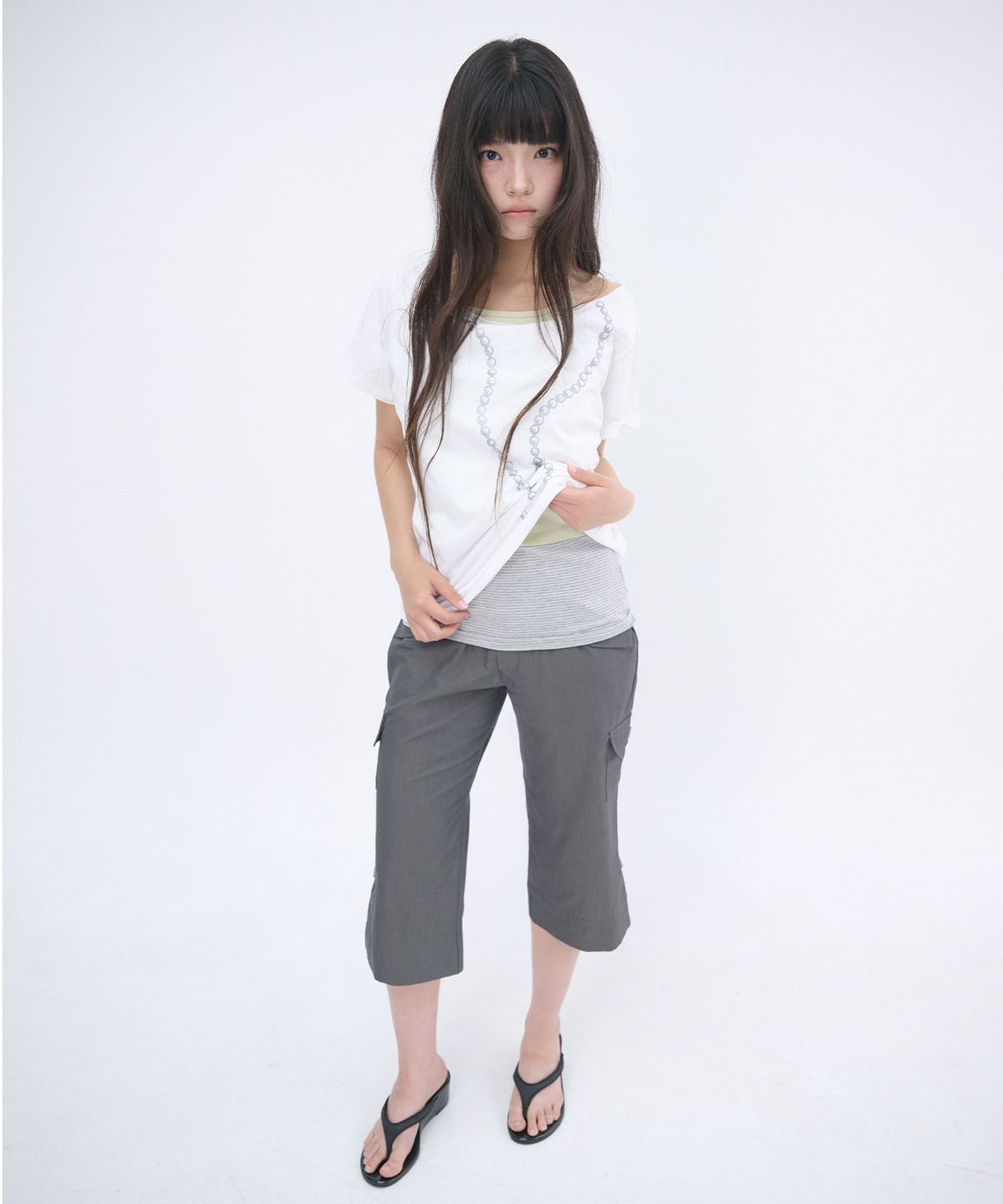잇자바이브(ITZAVIBE) STRAP POINT CAPRI PANTS - CHARCOAL