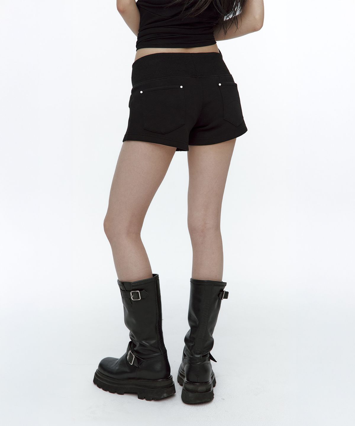 러프넥(ROUGHNECK) Flap Pocket Short Pants Black