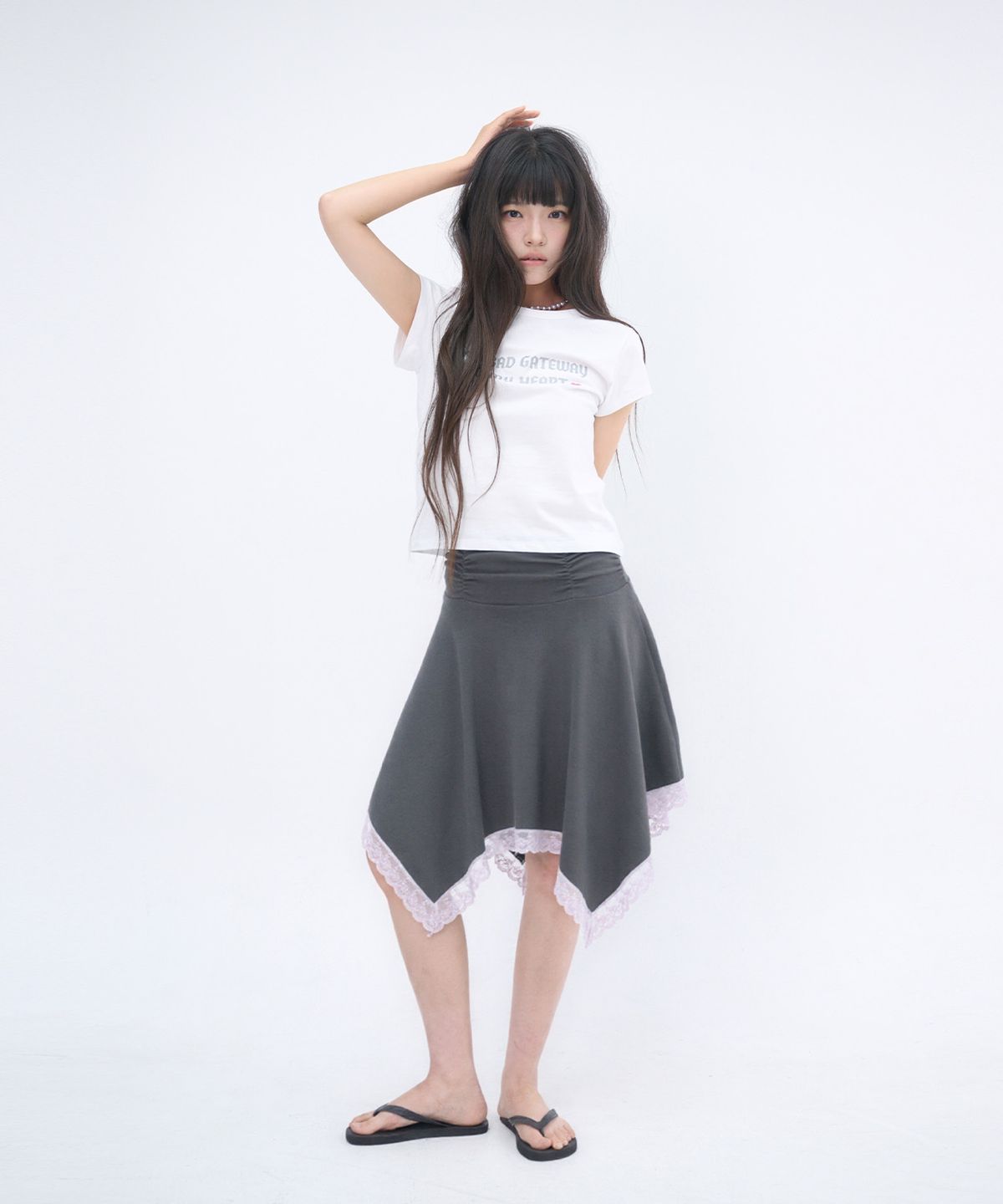 잇자바이브(ITZAVIBE) LACE POINT UNBALANCED SKIRT - CHARCOAL