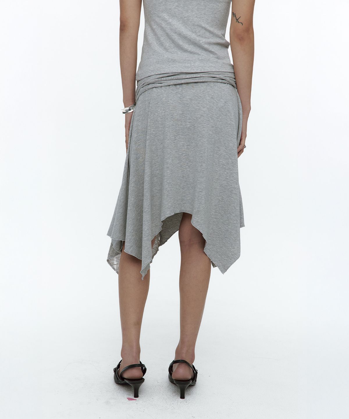러프넥(ROUGHNECK) Knit Layer Drape Skirt Gray