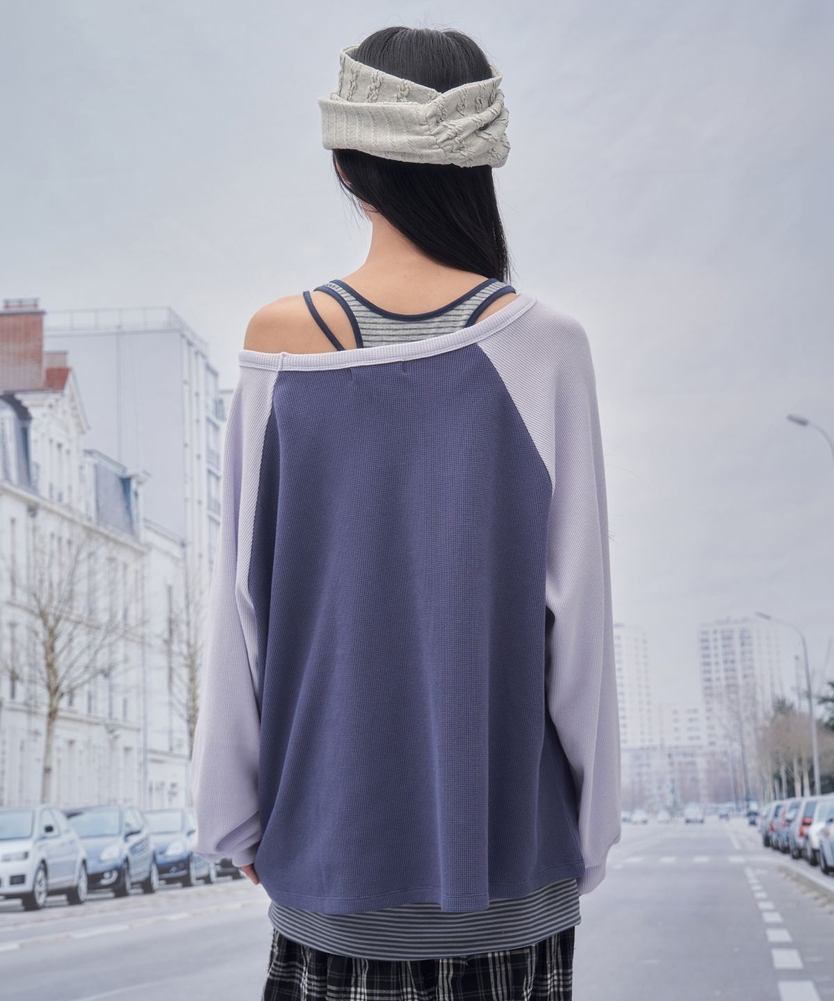 솜속(SOMSOC) MILLI ARTWORK RAGLAN TOP_LAVENDER