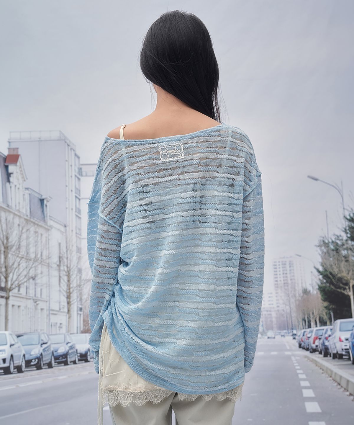 솜속(SOMSOC) ALLIE LACE KNITTED TOP_SKY BLUE