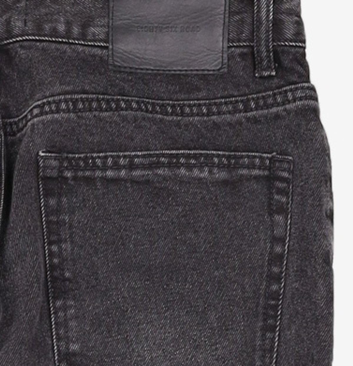 86로드(86ROAD) BLACK NORMAL CHIP / CROP TAPERED 32
