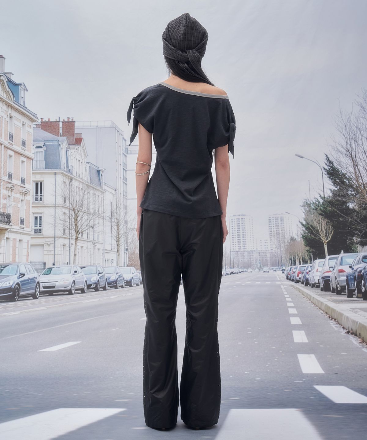 솜속(SOMSOC) LAURA DOT PIPING TRACK PANTS_BLACK