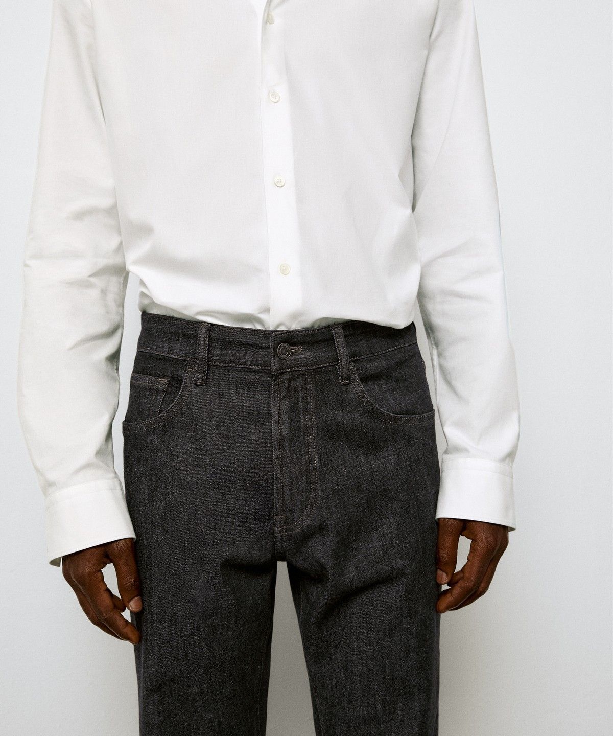 마시모두띠(MASSIMO DUTTI) 라이트웨이트 테이퍼드 핏 진