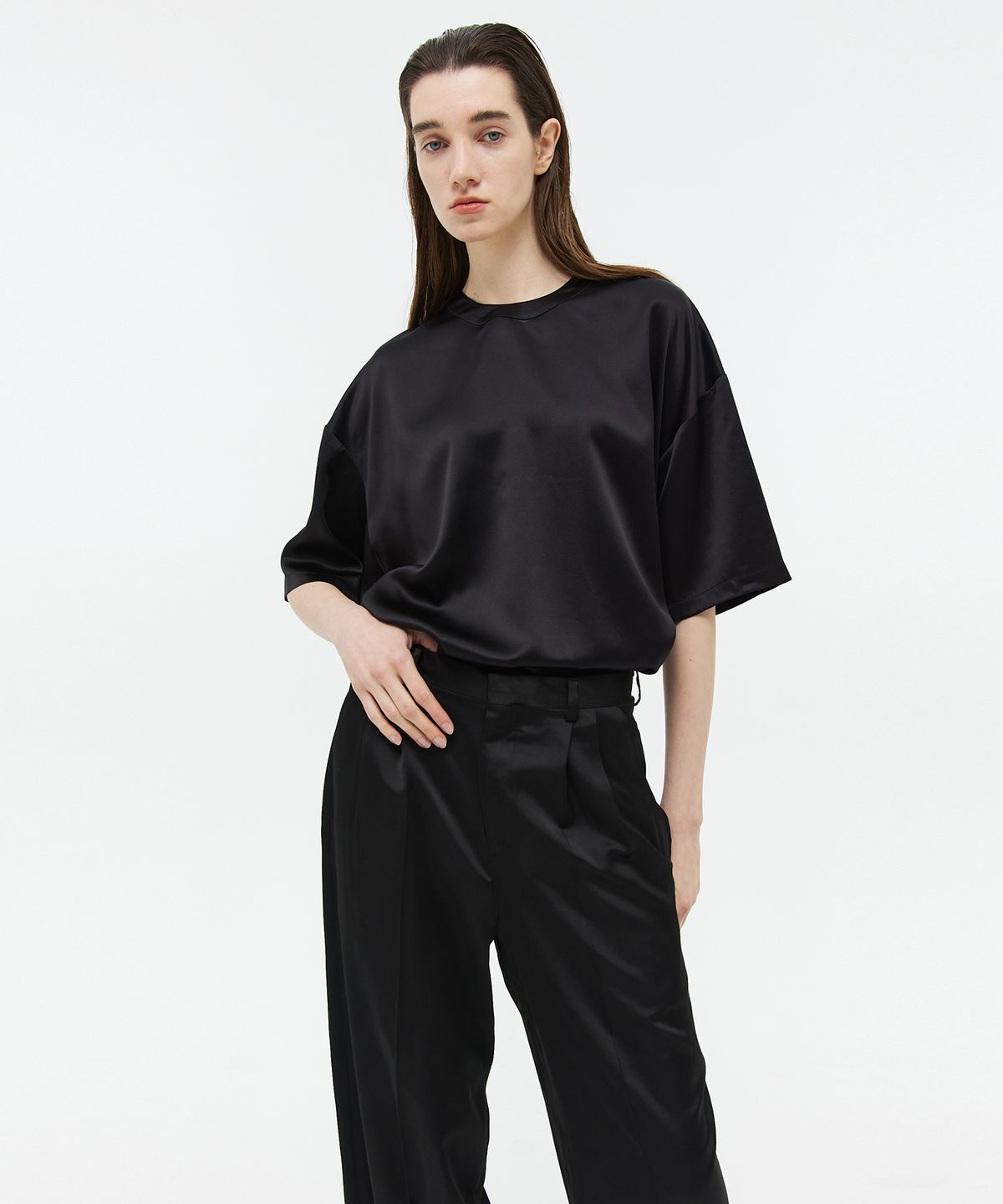 베데르미(VEDERMI) 100% silk t shirt (black)