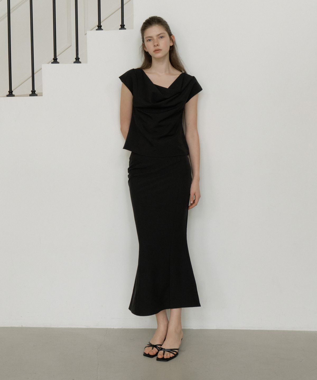 리올그(REORG) GIR BELL FLARED MAXI SKIRT BLACK