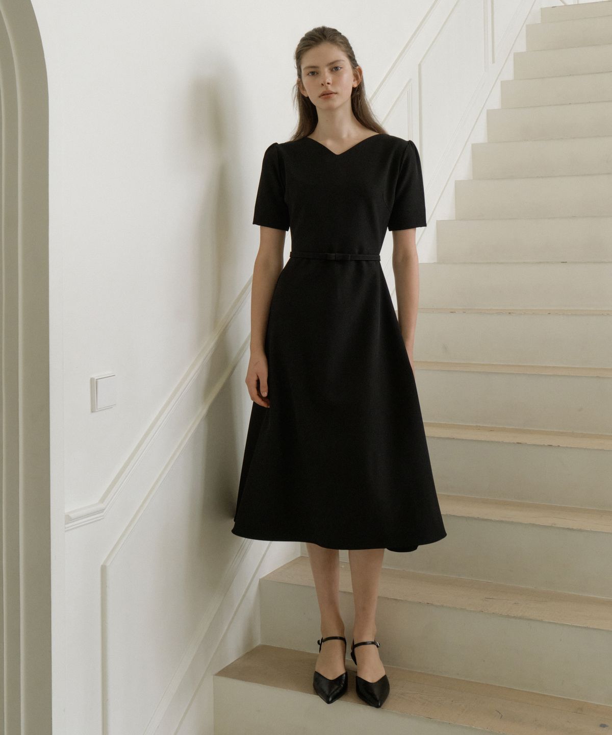 리올그(REORG) GIR TULIP NECK FLARE OPS BLACK
