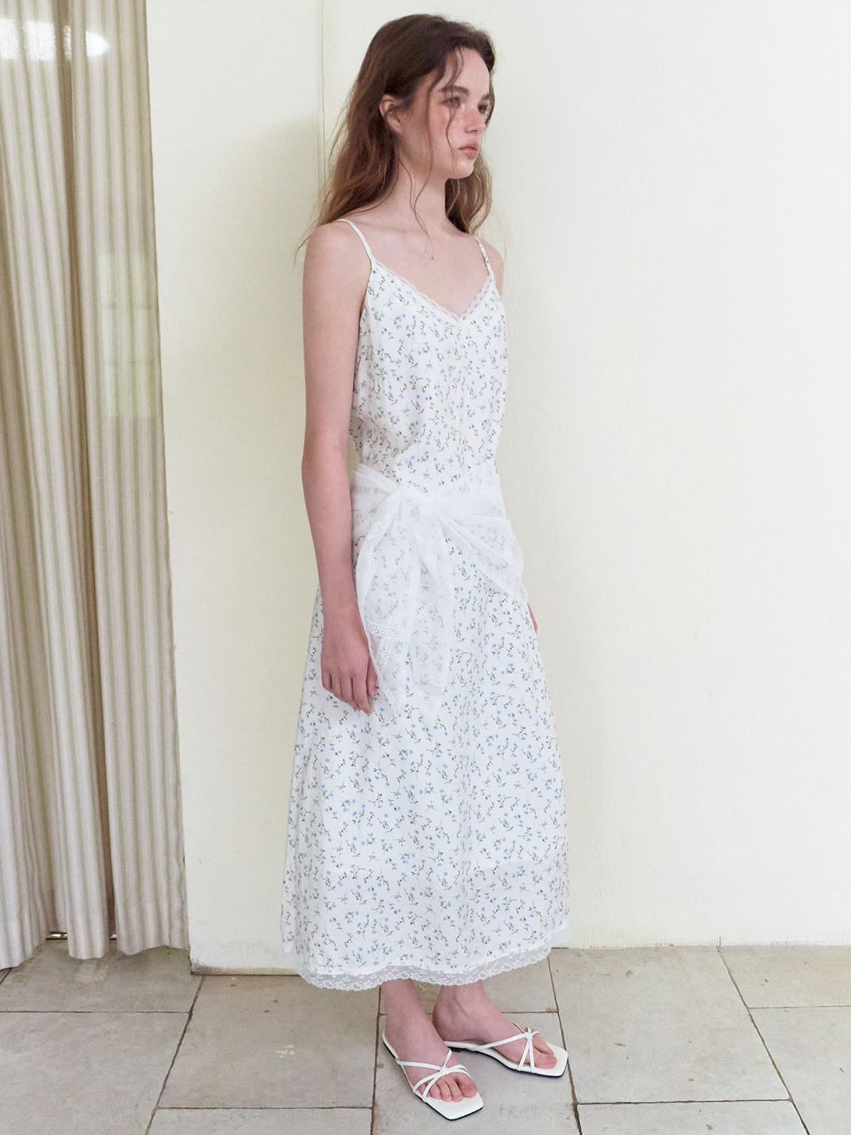 에트몽(ETMON) Slip Scarf-Tie Floral Dress, Blue