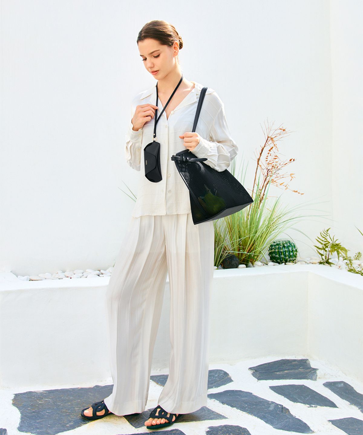끌라베(CLAVE) 니나 블랙 토트백 (NINA Black Tote Bag)