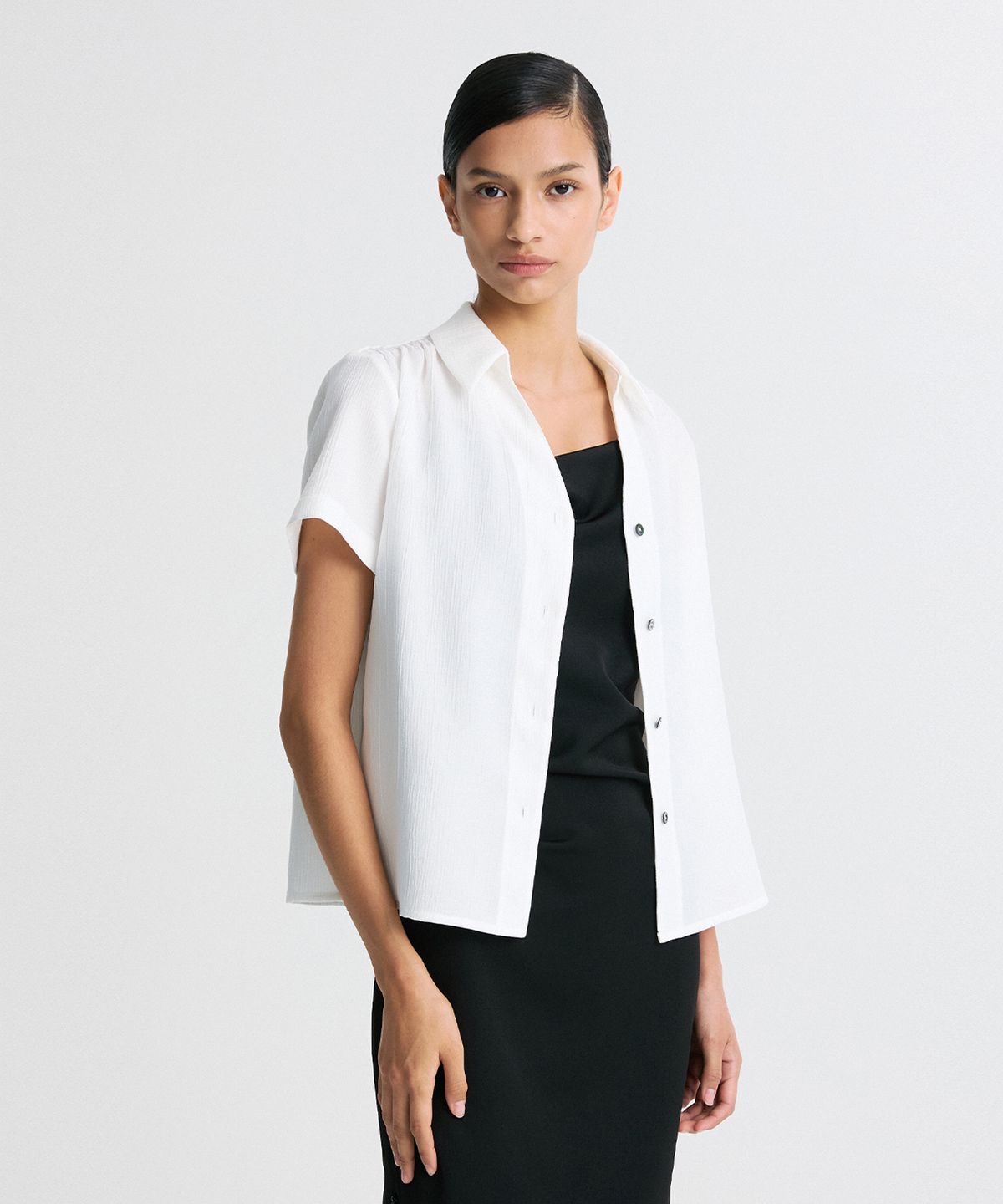 리이(RE RHEE) GATHERED SHOULDER SHIRT WHITE
