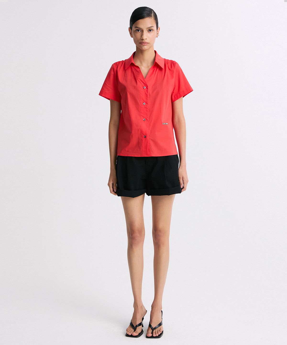 리이(RE RHEE) GATHERED SHOULDER SHIRT RED