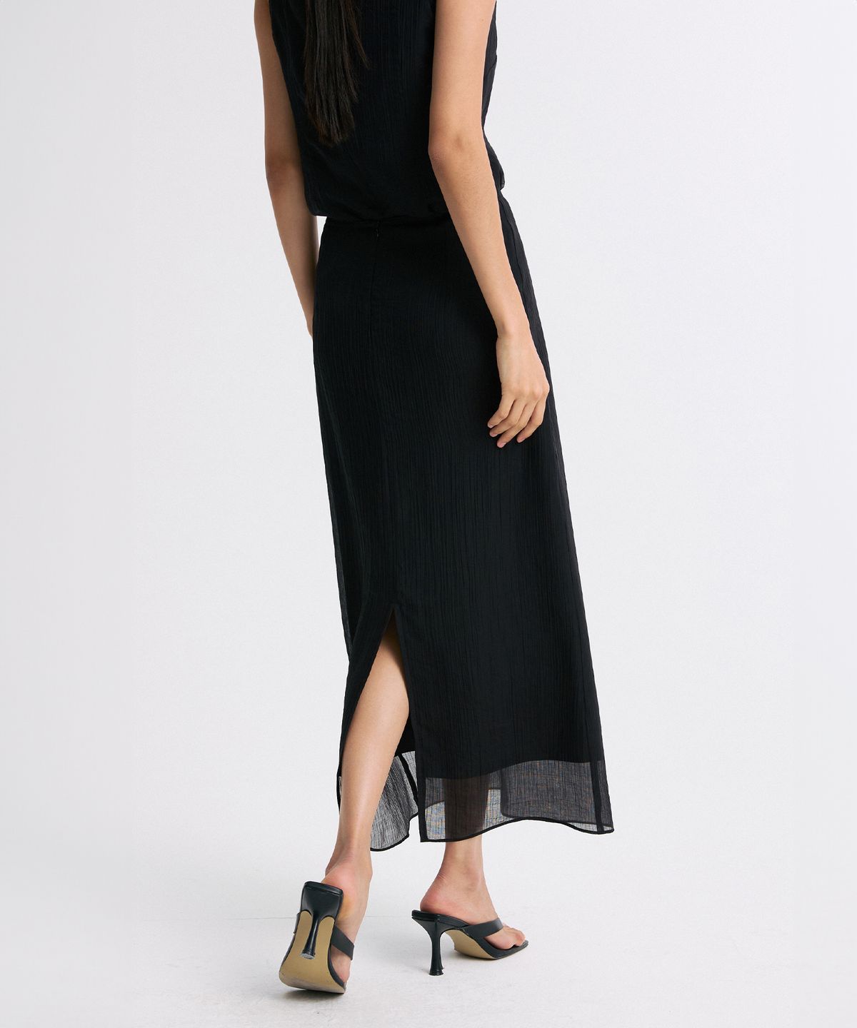 리이(RE RHEE) SHEER LAYERED SLIT-BACK MIDI SKIRT BLACK