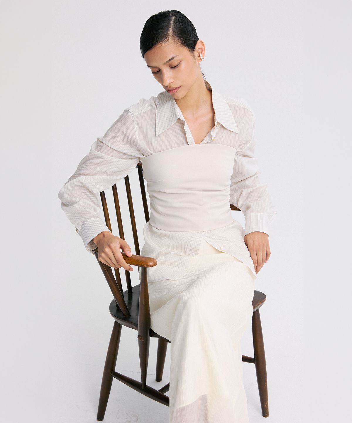 리이(RE RHEE) SHEER LAYERED SLIT-BACK MIDI SKIRT PEARL