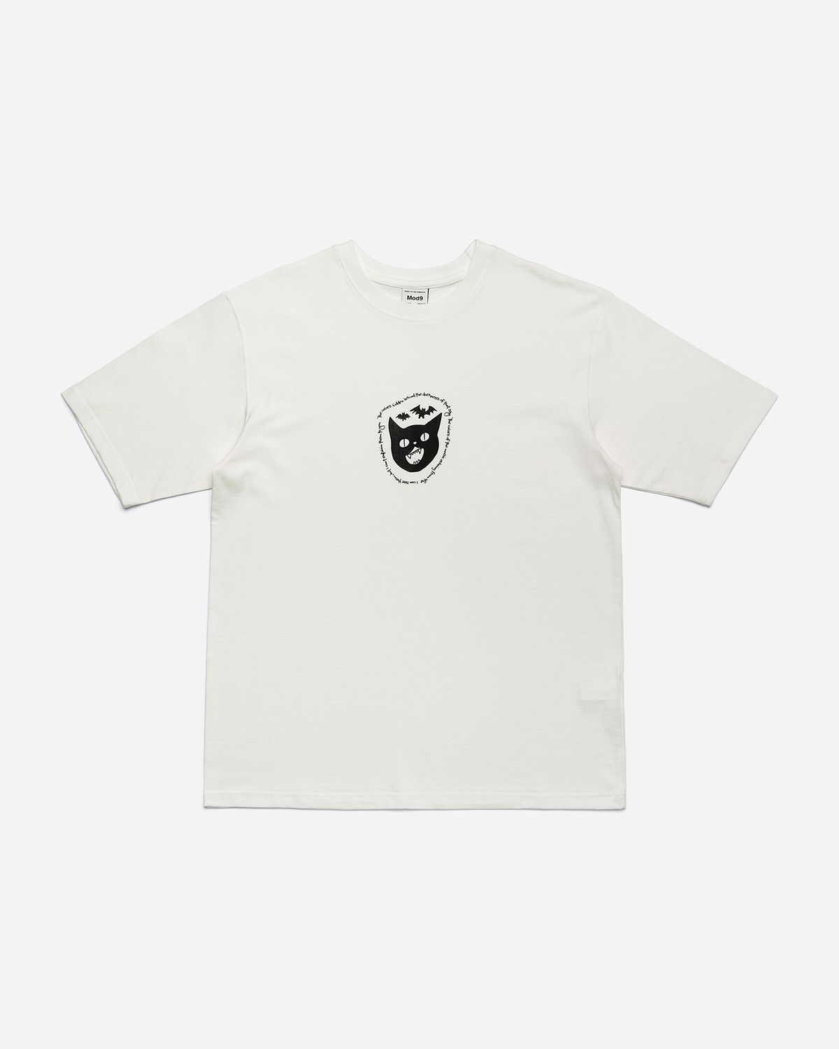 모드나인(MODNINE) Cracking Sky - Oversized T-Shirt White