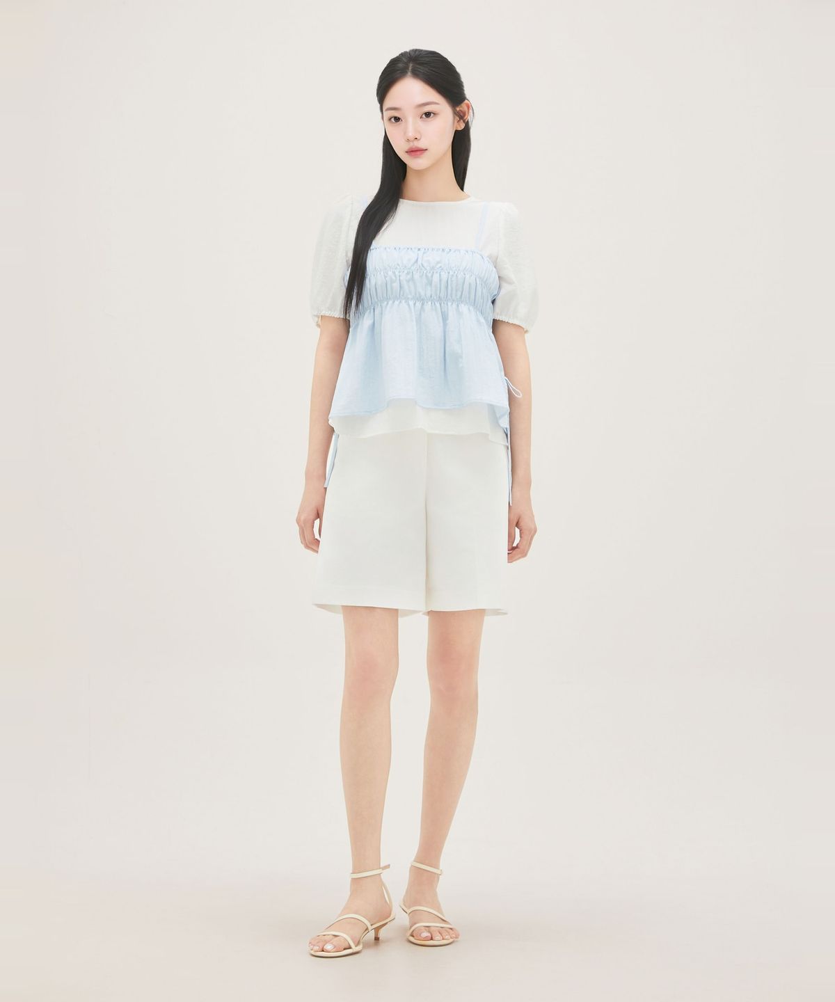 로엠(ROEM) 배색 뷔스티에 세트블라우스 RMBLG26RT8
