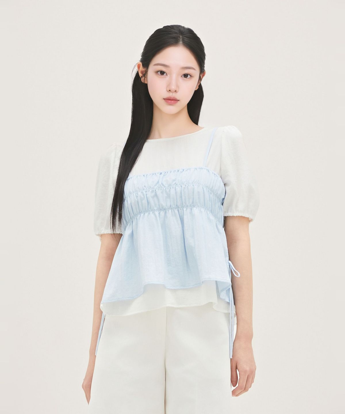 로엠(ROEM) 배색 뷔스티에 세트블라우스 RMBLG26RT8