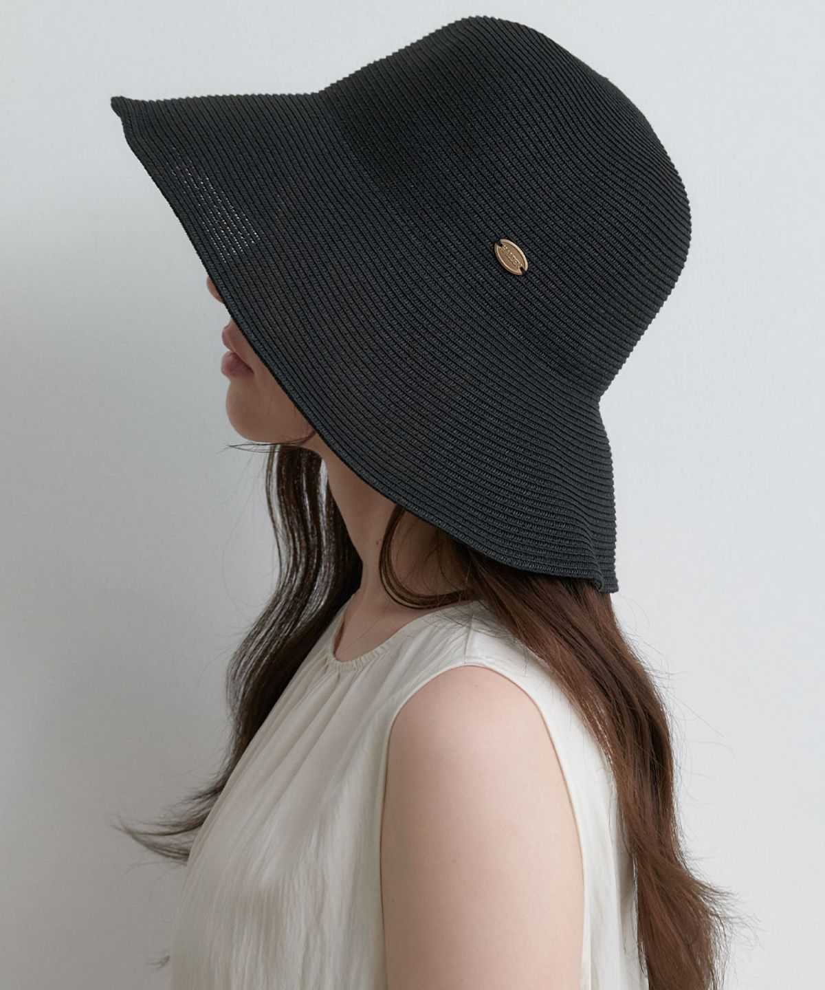 할렌(HALDEN) wide pendant bucket hat (C079_black)