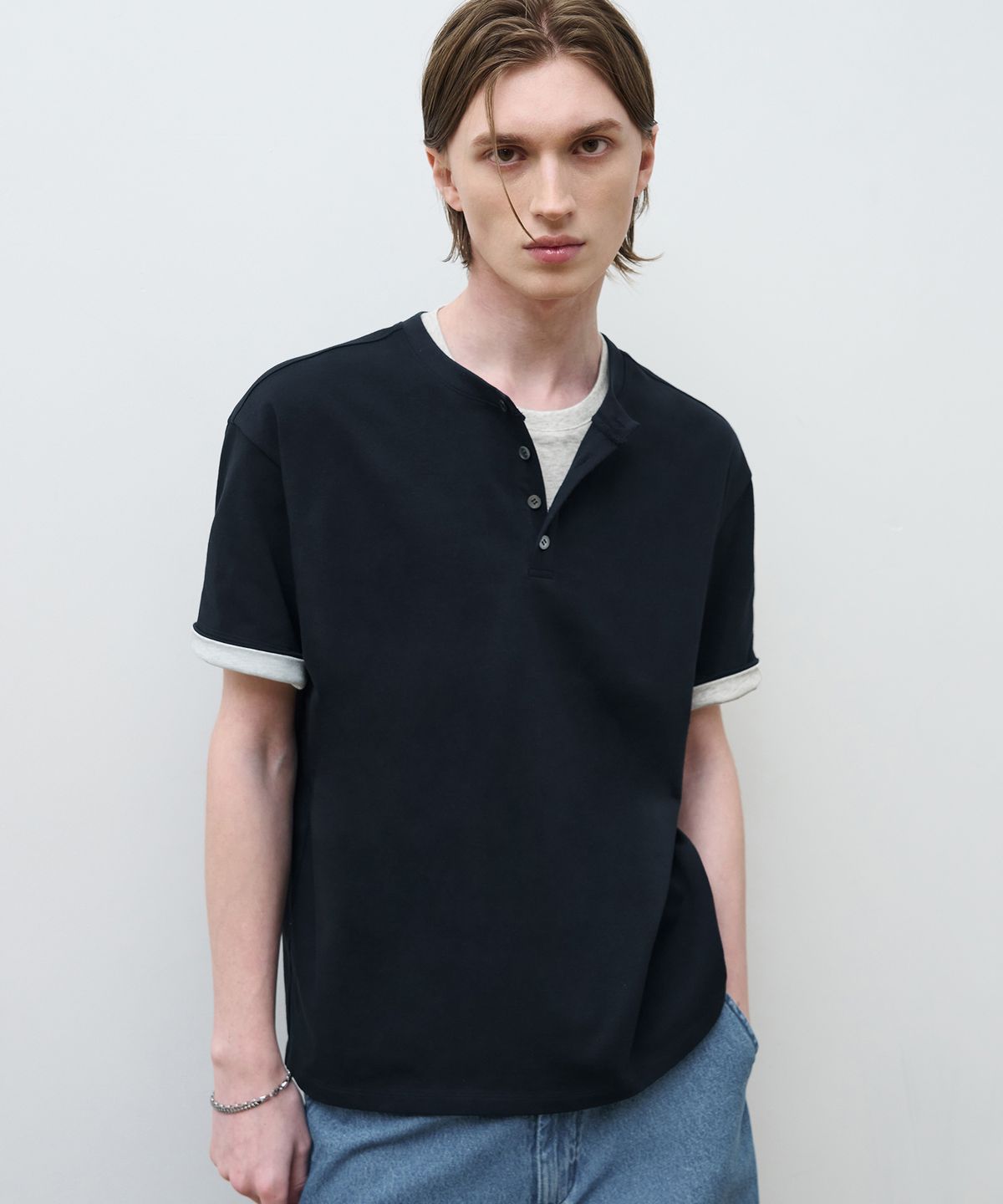 드로우핏(DRAW FIT) 레이어드 롤업 헨리넥 티셔츠 [NAVY]