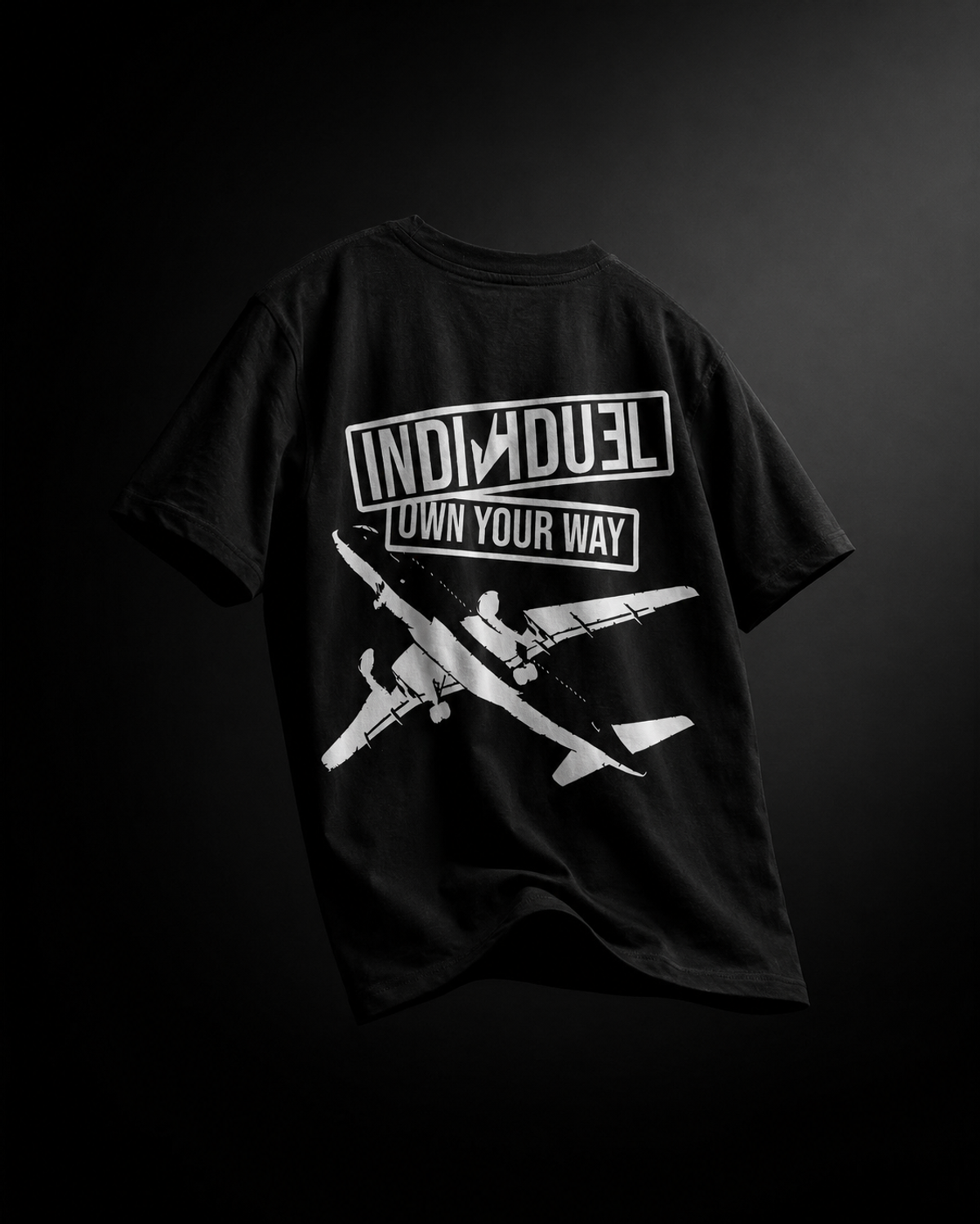 인디비주엘(INDIVIDUEL) 플라이트웨이 반팔 티셔츠 - 블랙