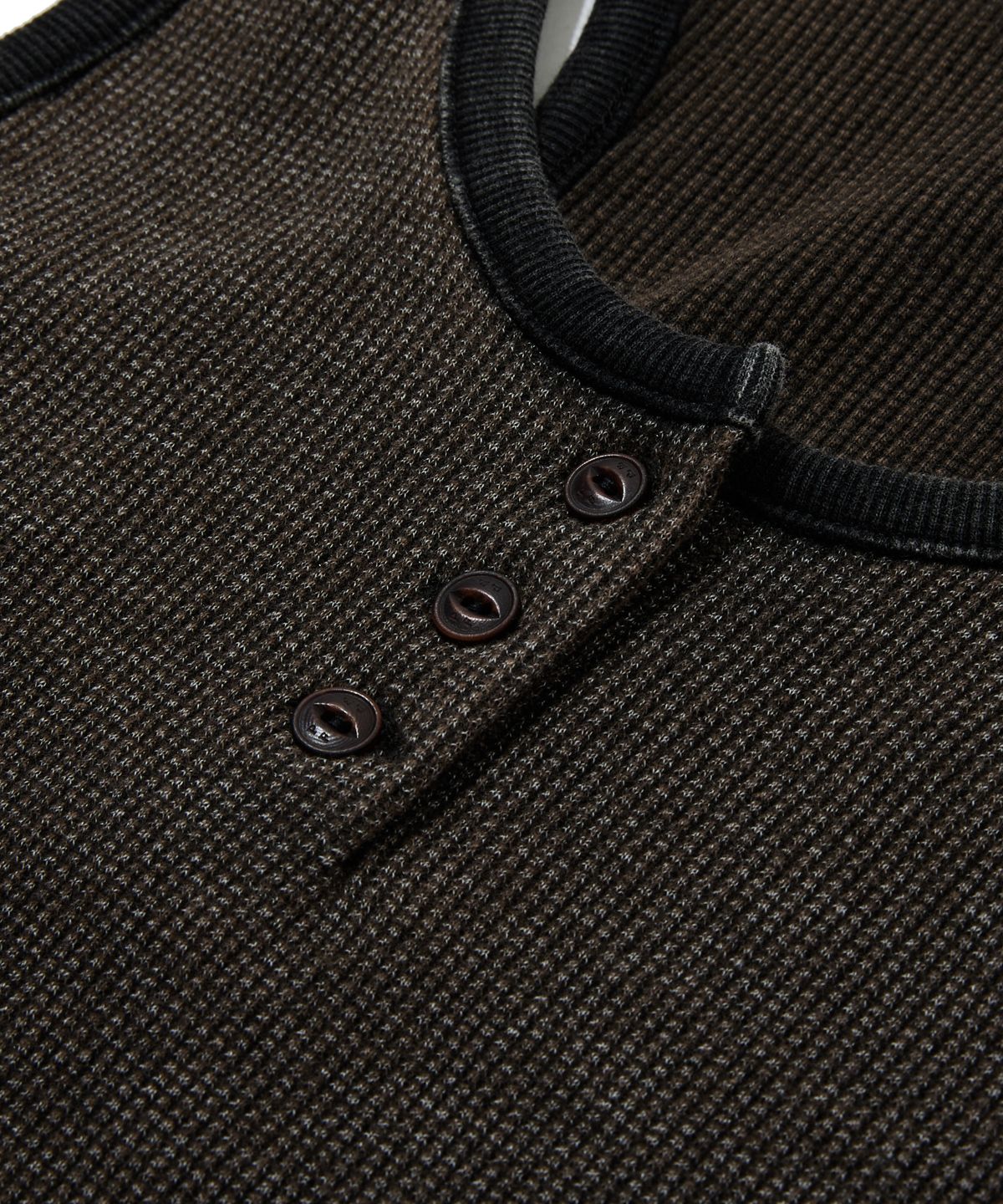 펜필드(PENFIELD) 여성 헨리넥 Y백 슬리브리스 블랙_FS2KV50F