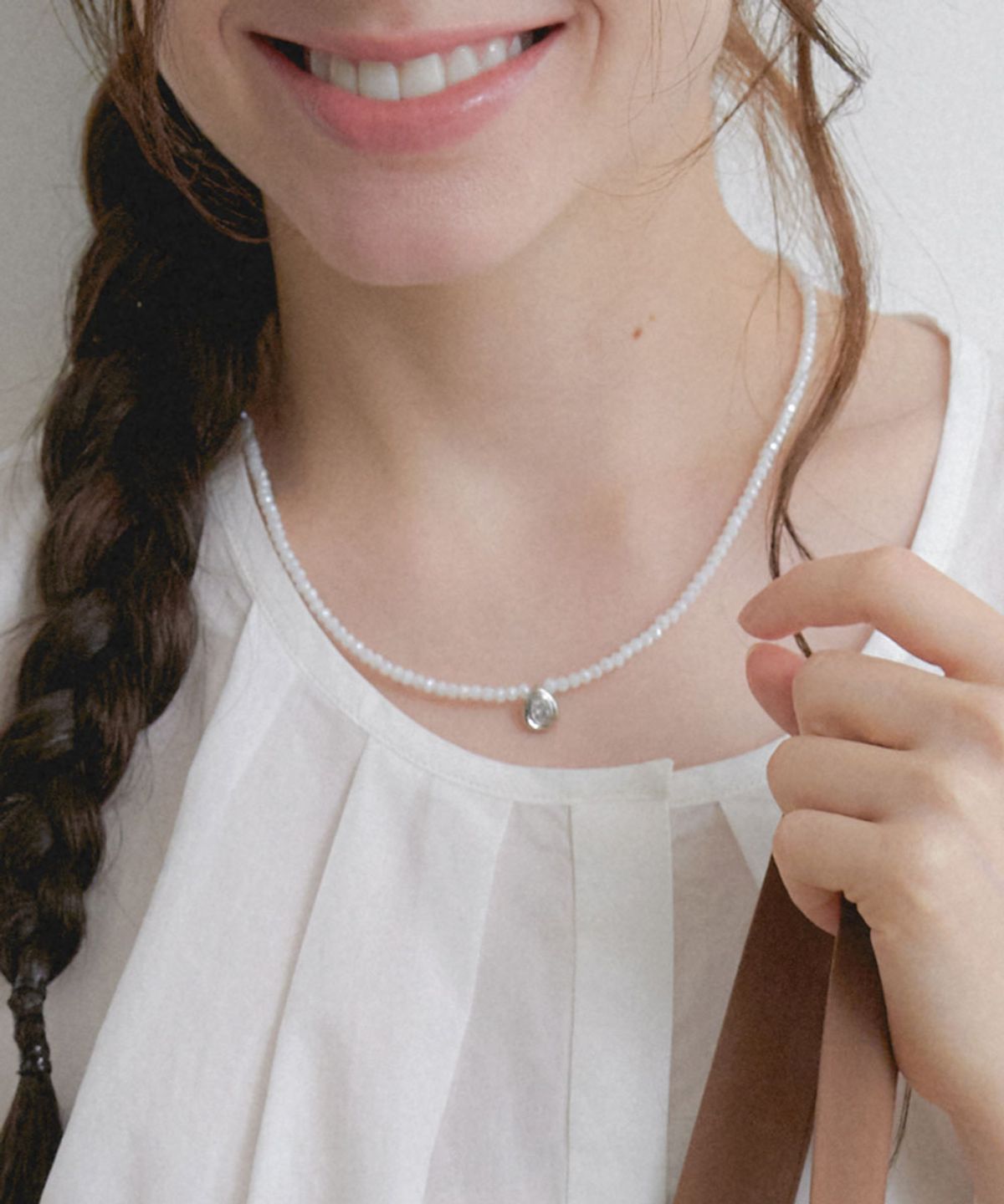 할렌(HALDEN) petit stone necklace (N057_silverwhite)