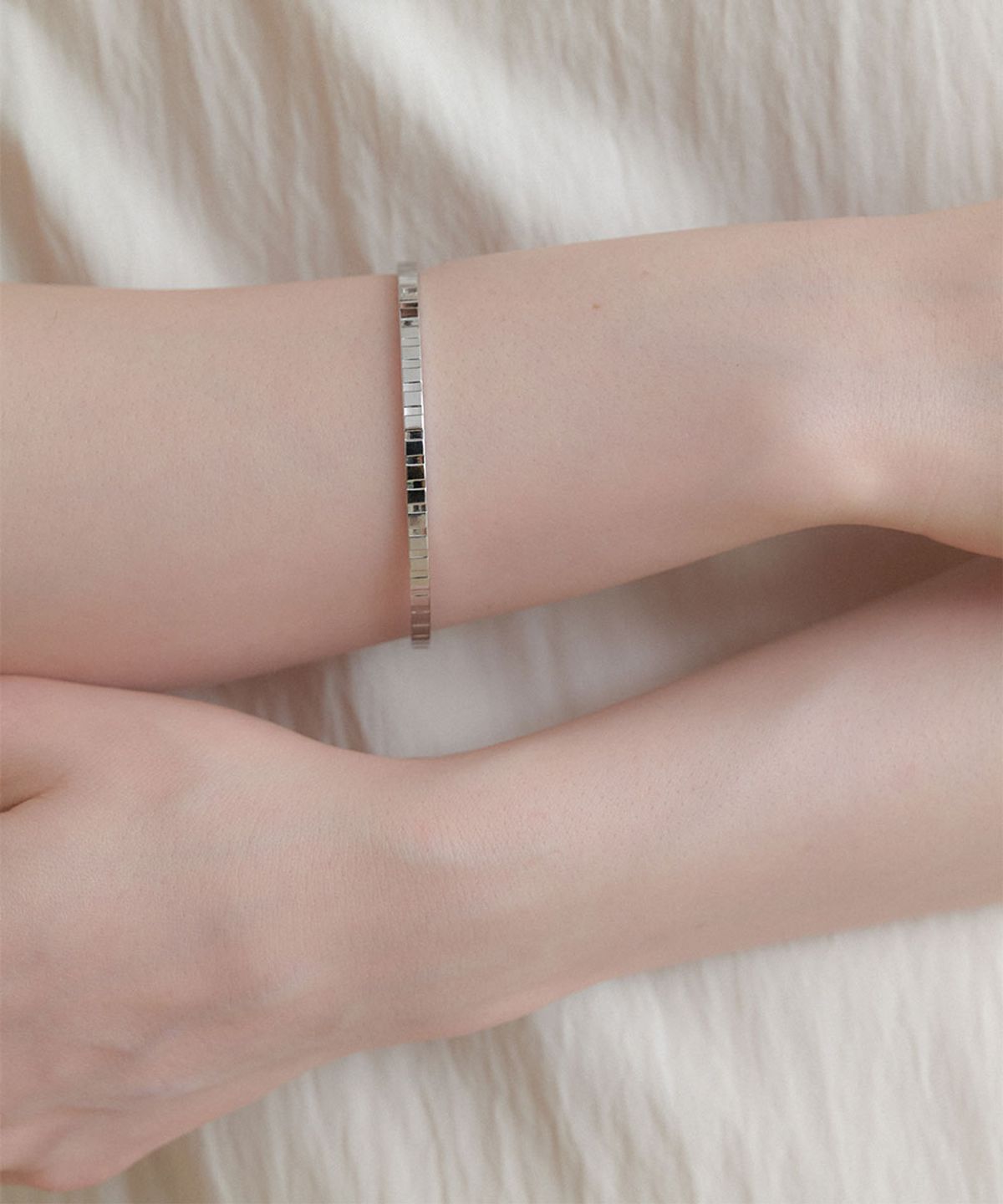 할렌(HALDEN) slim line bangle bracelet (W013_silver)