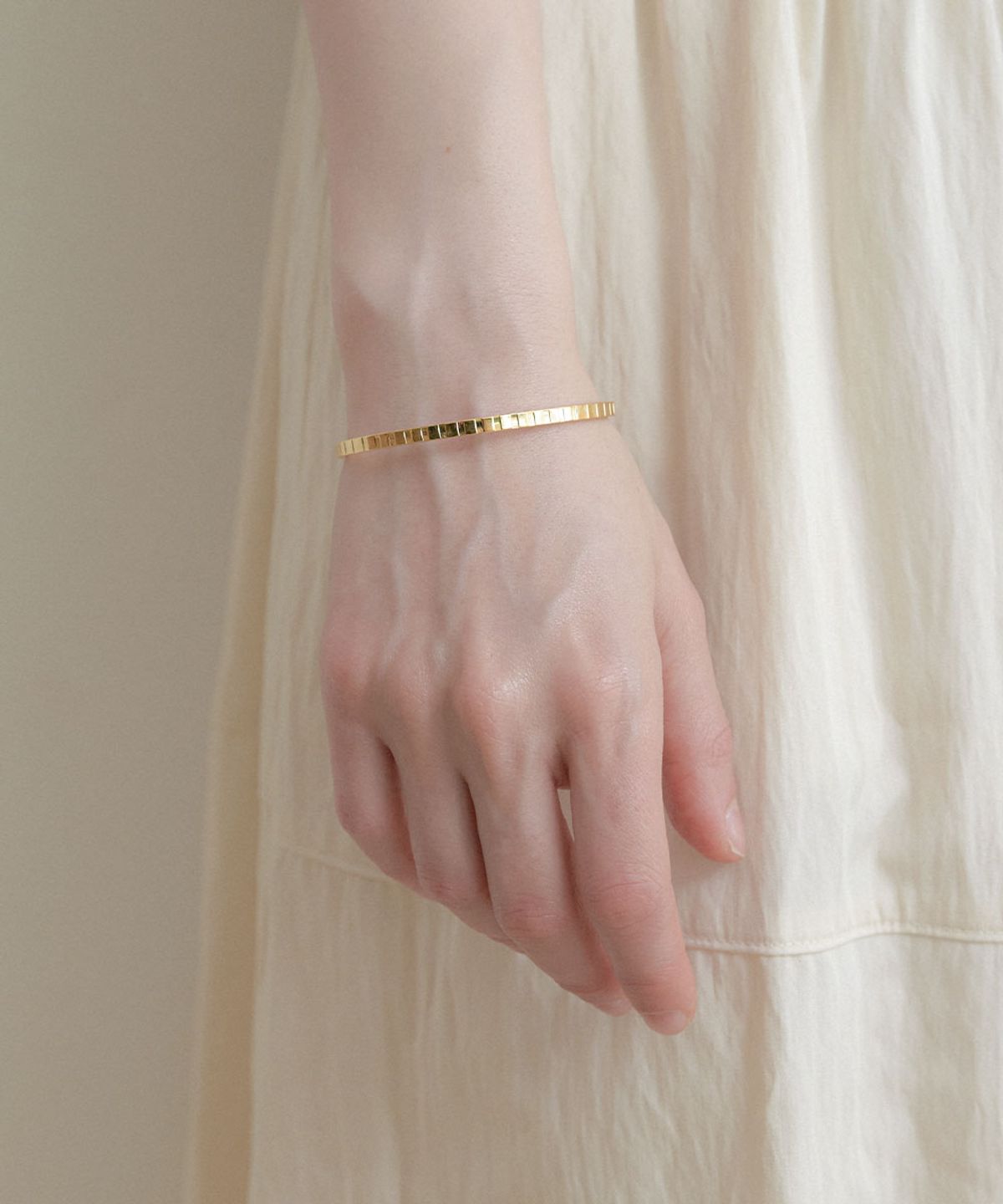 할렌(HALDEN) slim line bangle bracelet (W013_gold)