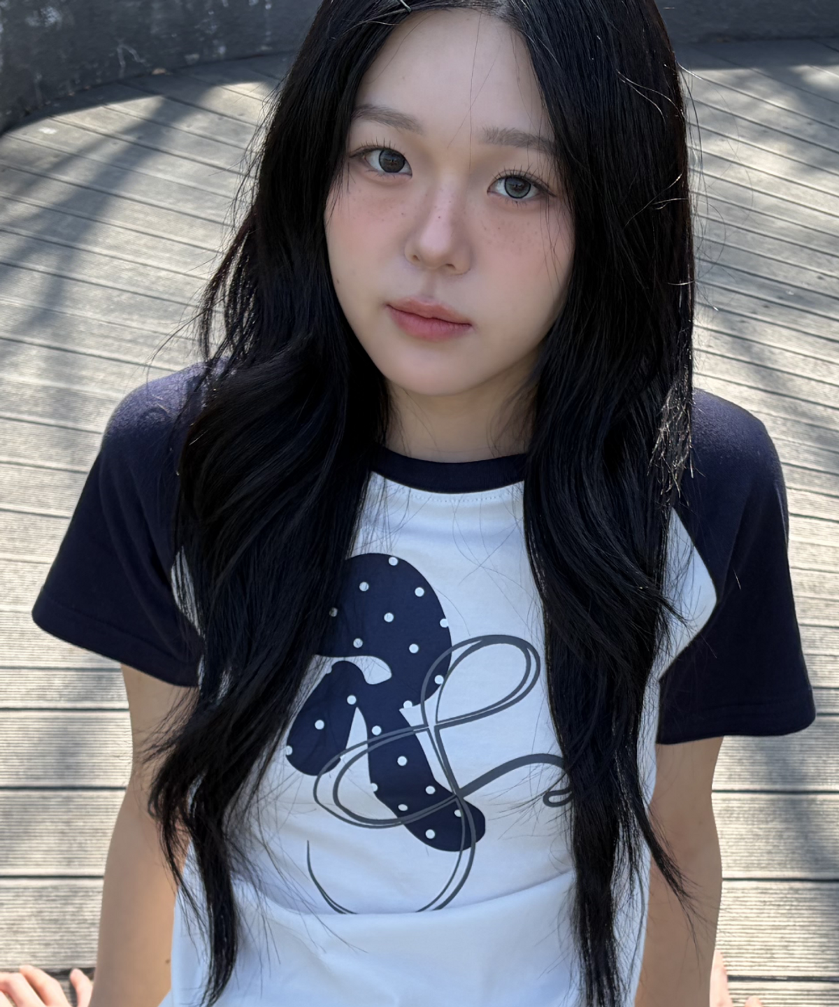 로긴 앤 로지(ROGIN N ROSIE) RnR Dot Point Ragian T-shirt White-Navy