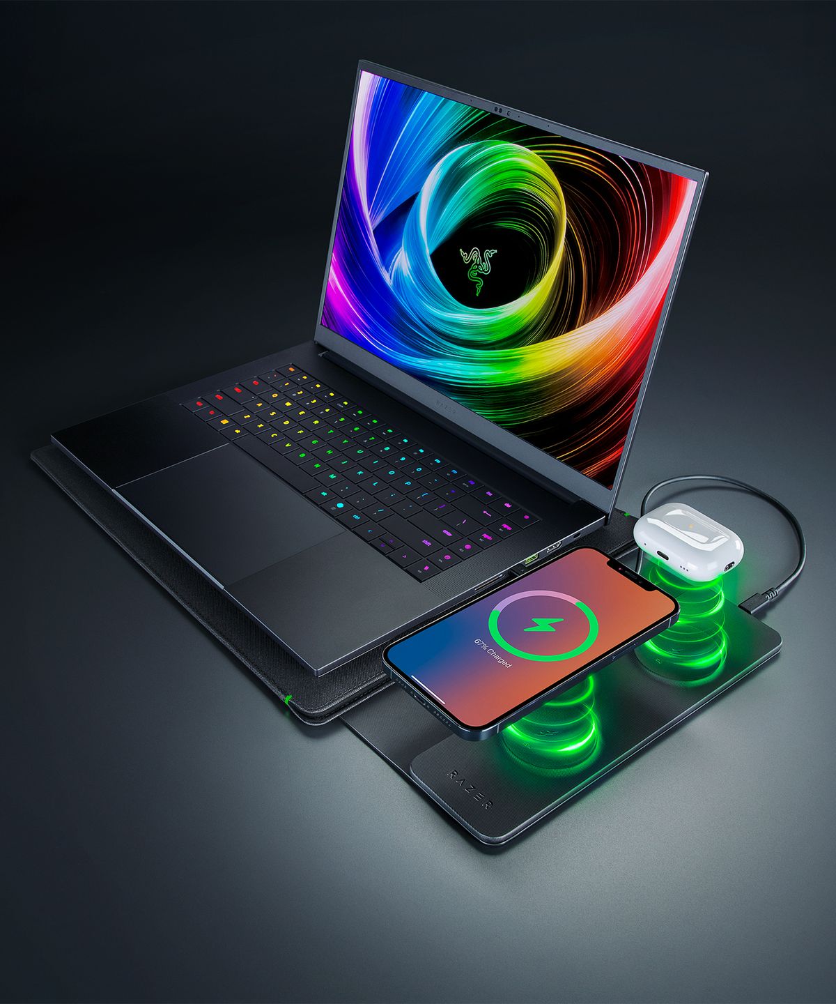 레이저(RAZER) Laptop Sleeve 16 with Wireless Charging Devices 멕세이프 호환 노트북 슬리브