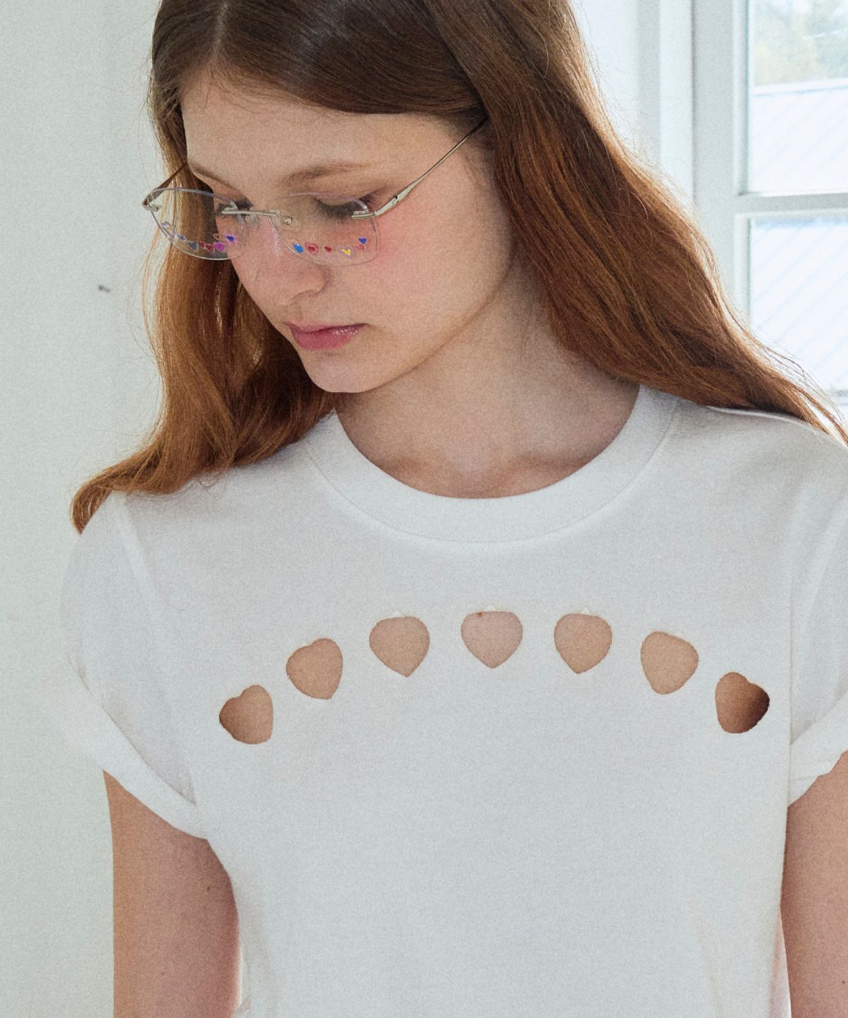 로긴 앤 로지(ROGIN N ROSIE) Heart Punching Cotton T-shirt White