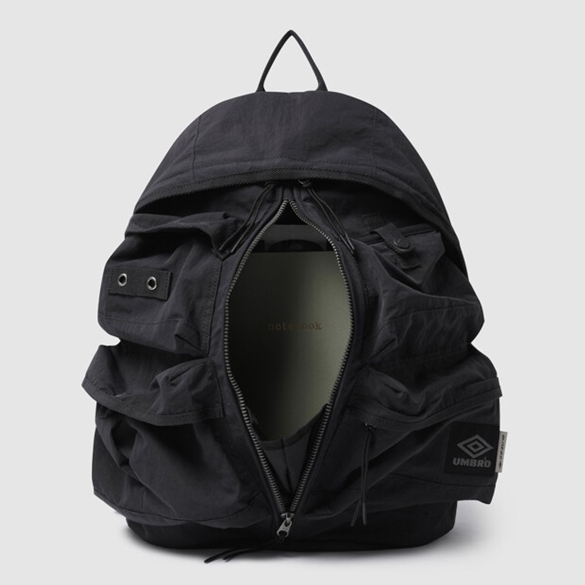 엄브로(UMBRO) 블리츠 백팩 미니 (15L) 차콜 UR323CBP80
