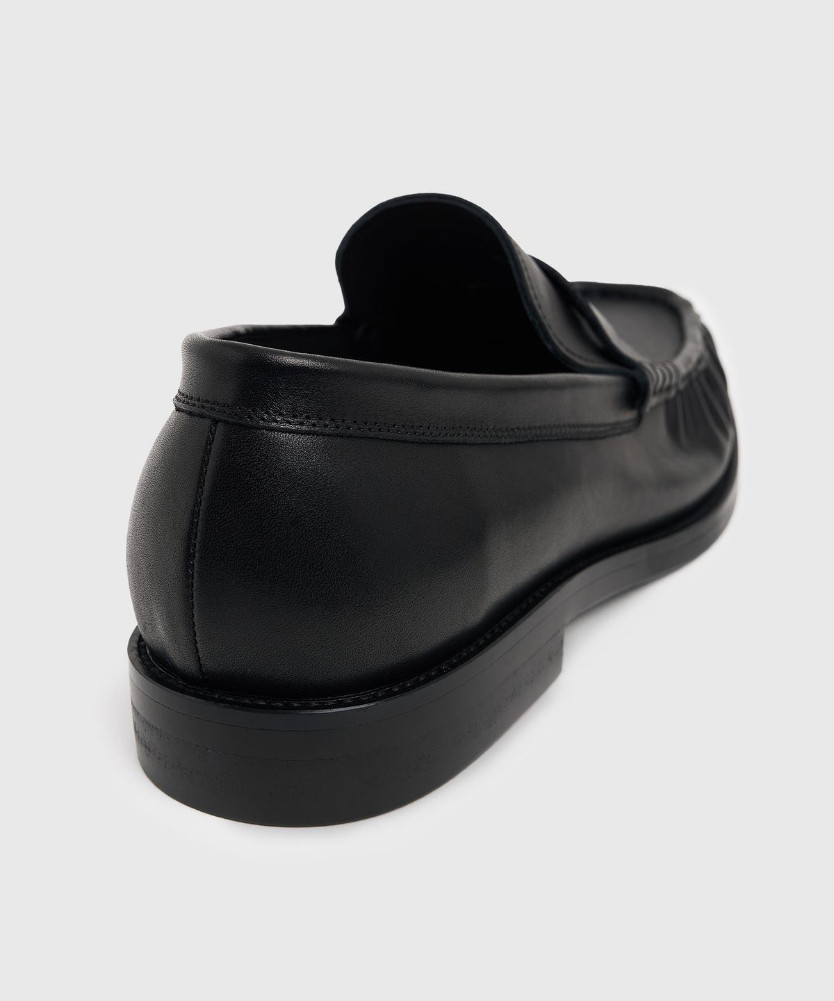 로스트가든(LOSTGARDEN) UNIFORM Pleats Loafer Black