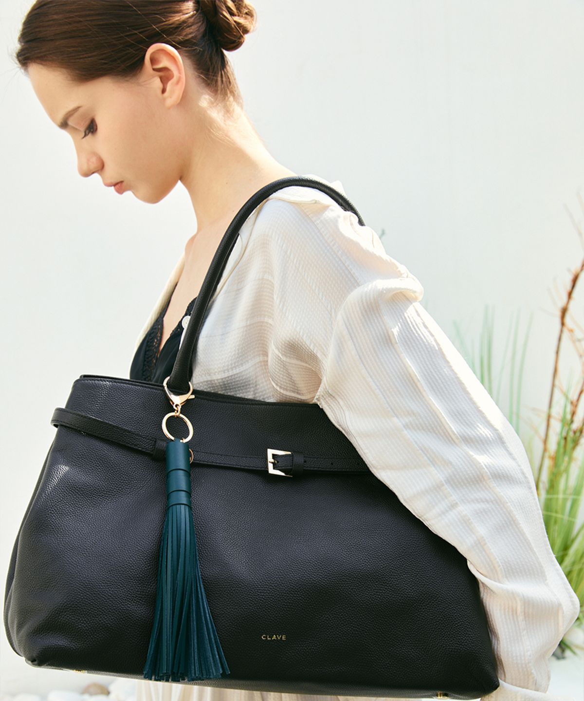 끌라베(CLAVE) 끌레어 블랙 토트백 (CLAIR Black Tote Bag)