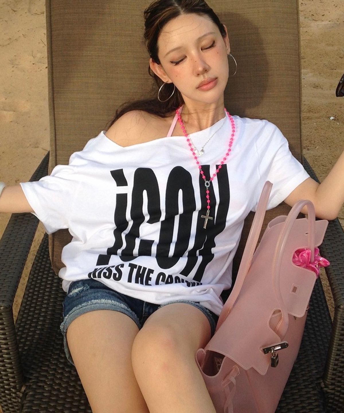 라티젠(LARTIGENT) QUEEN ONE-SHOULDER T-SHIRT(WHITE)