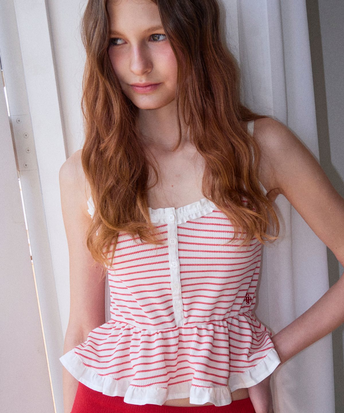 로긴 앤 로지(ROGIN N ROSIE) Ruffle Lace Waffle Sleeveless Red
