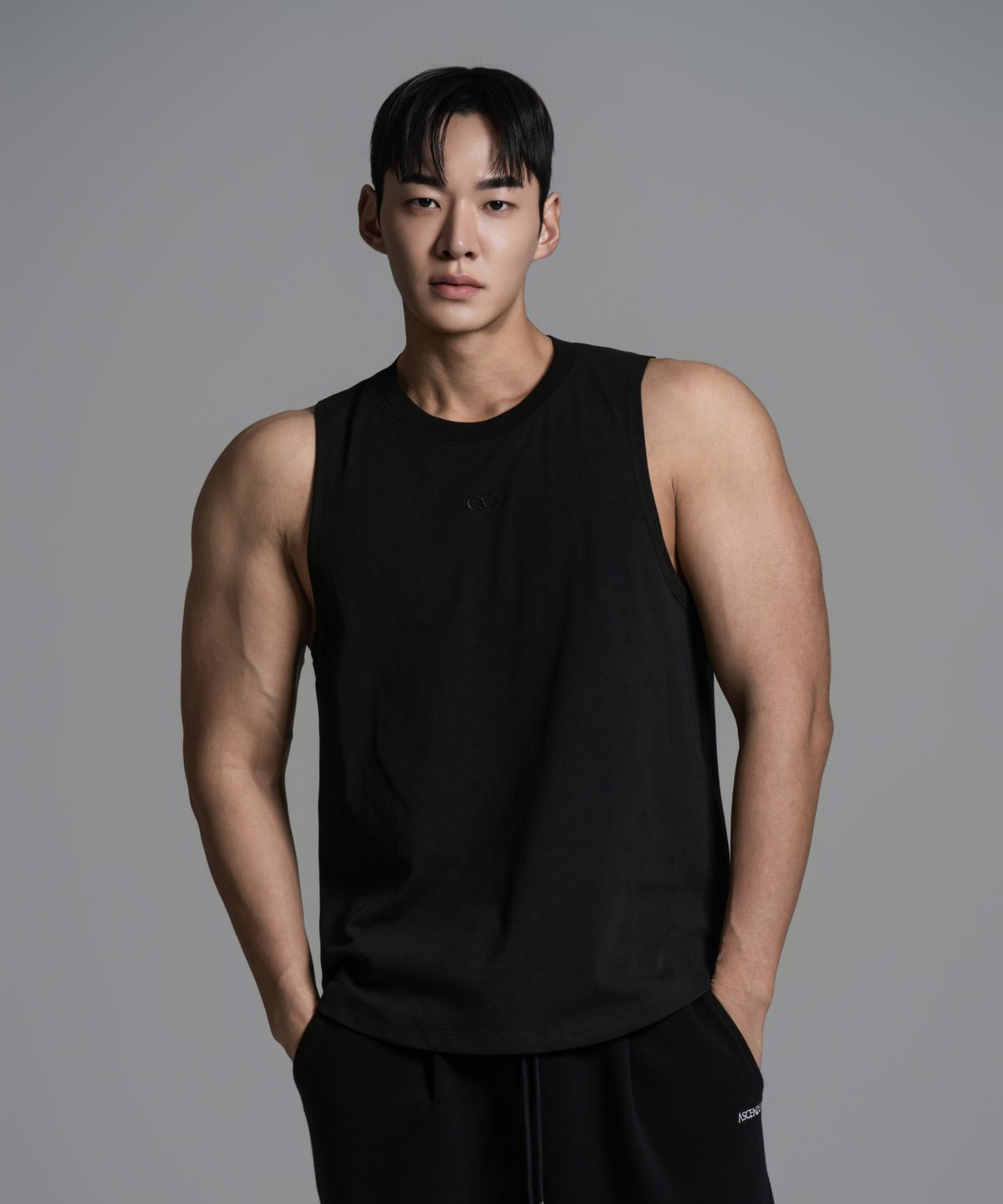 어센더(ASCENDER) 심볼 루즈핏 슬리브리스 2color
