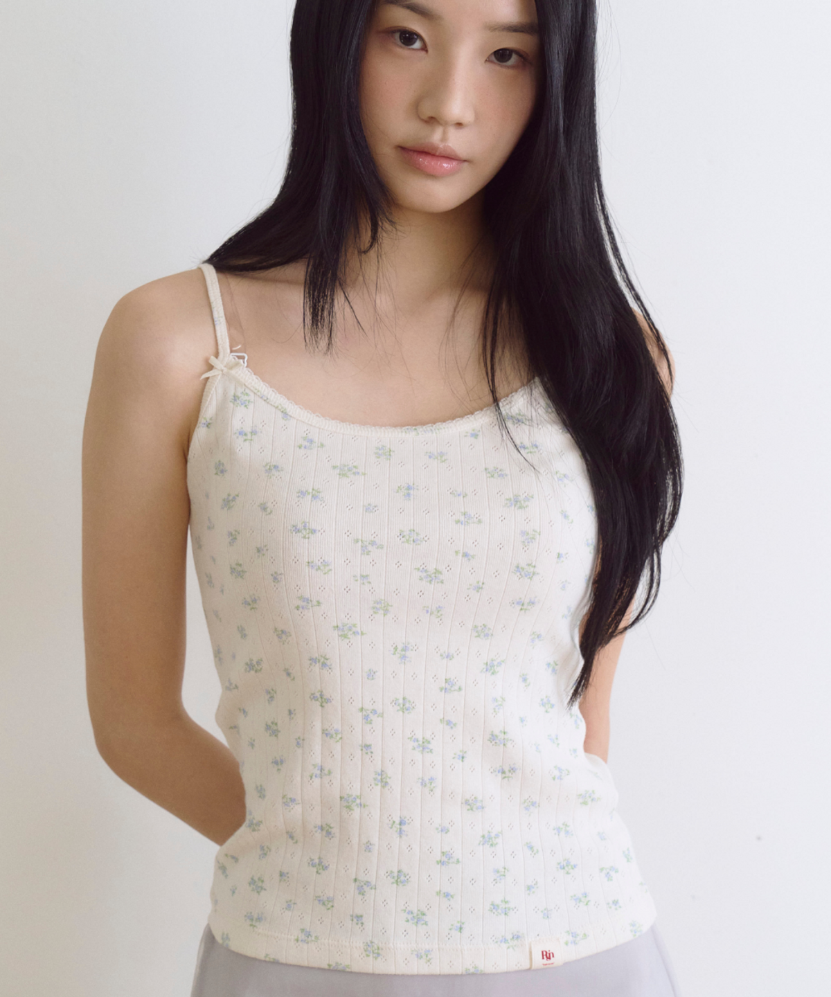 로긴 앤 로지(ROGIN N ROSIE) Shoulder Ribbon Point Sleeveless Ivory