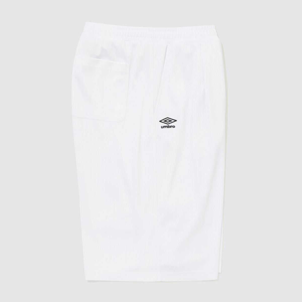 엄브로(UMBRO) 챈트 메쉬 6부 버뮤다팬츠 화이트 UR321CHP72