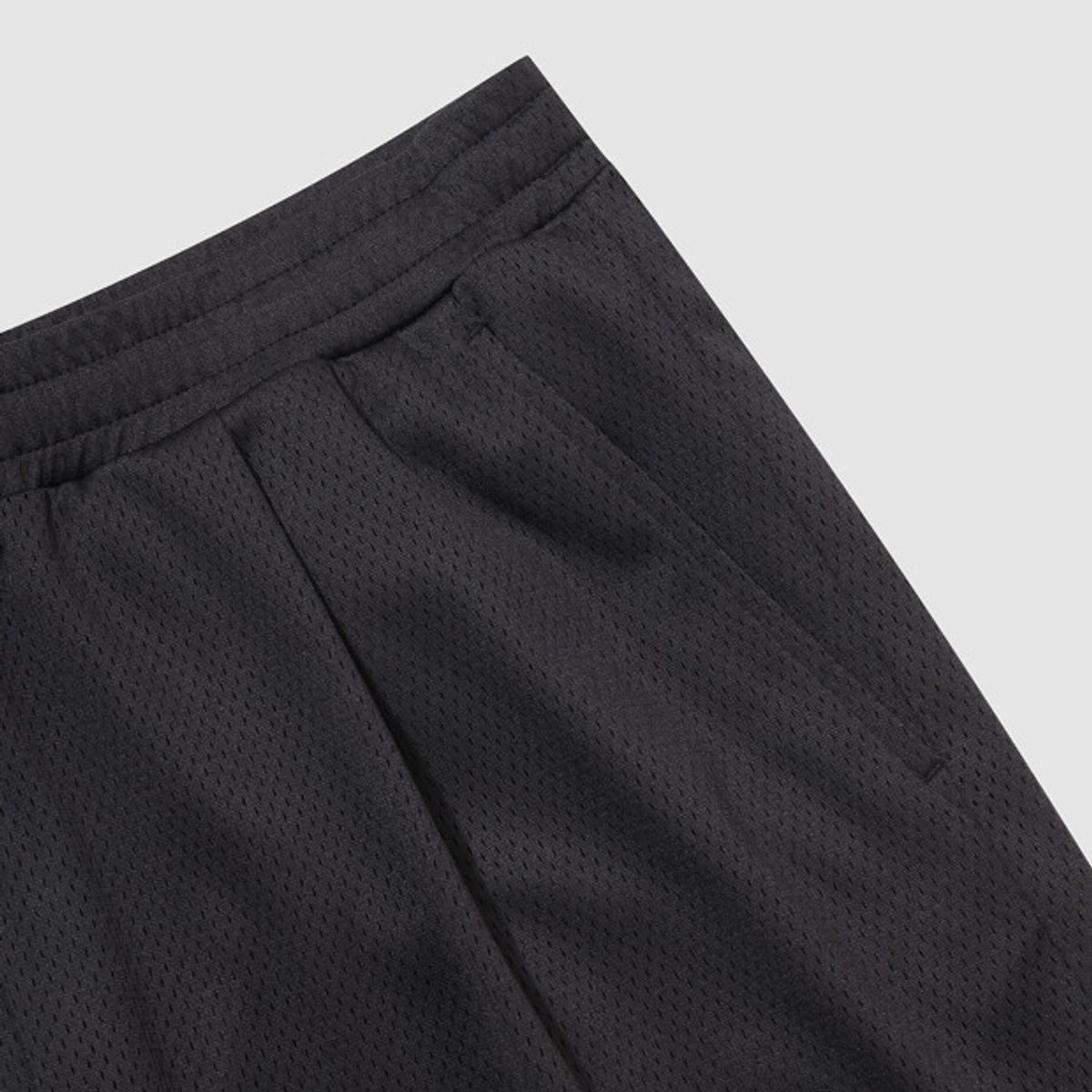 엄브로(UMBRO) 챈트 메쉬 6부 버뮤다팬츠 블랙 UR321CHP72