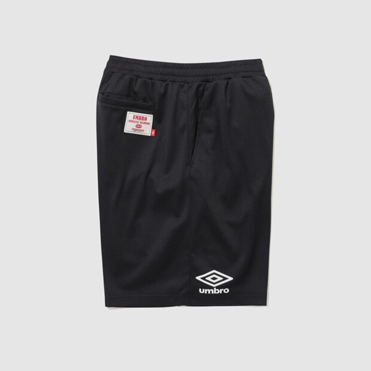 엄브로(UMBRO) 챈트 메쉬 4부 반바지 블랙 UR321CHP74