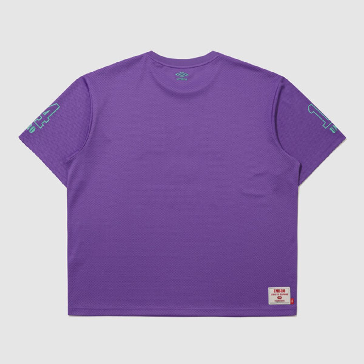 엄브로(UMBRO) 챈트 메쉬 그래픽 로고 반팔 티셔츠 퍼플 UR321CRS74